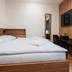 Mlyn Restauracia & 3*